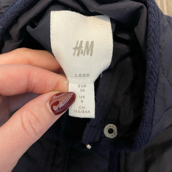 H&M Light Jacket 🧥 - Picture 3 of 4